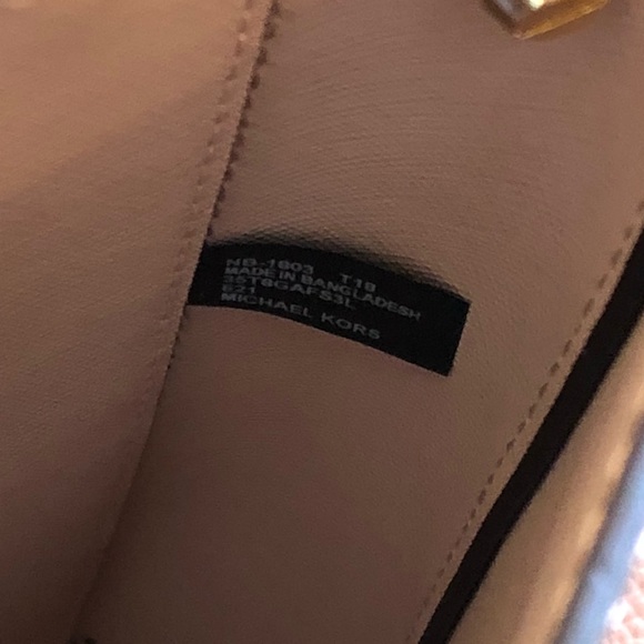 Authentic Michael kors Adele handbag&wallet set - Picture 7 of 8